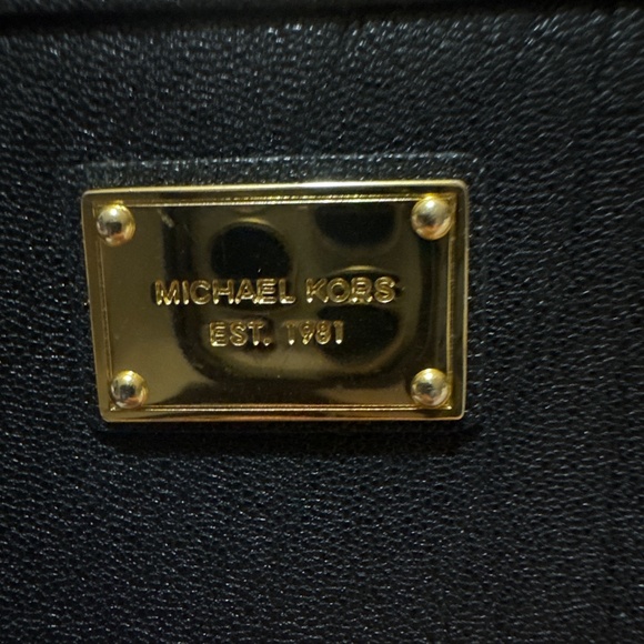🔥like new !!!Excellent condition MICHAEL KORS BLACK LEATHER WALLET🔥 - Picture 5 of 6